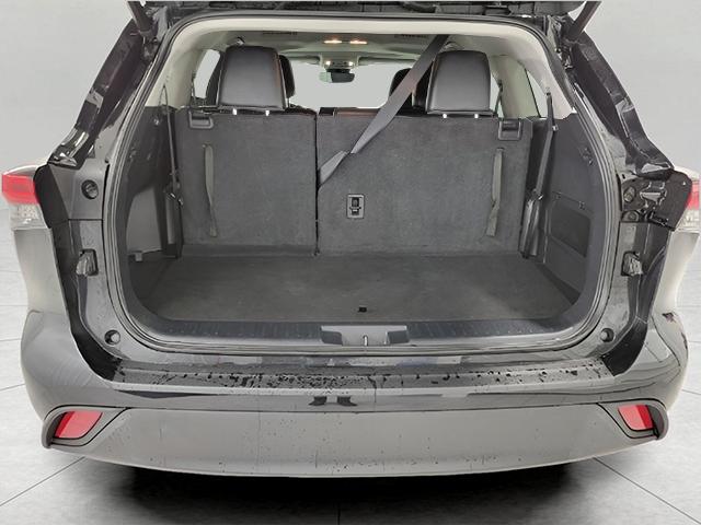 2023 Toyota Highlander Vehicle Photo in Oshkosh, WI 54904