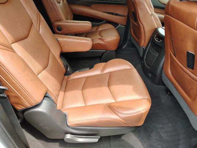 2018 Cadillac Escalade ESV Vehicle Photo in GREEN BAY, WI 54304-5303