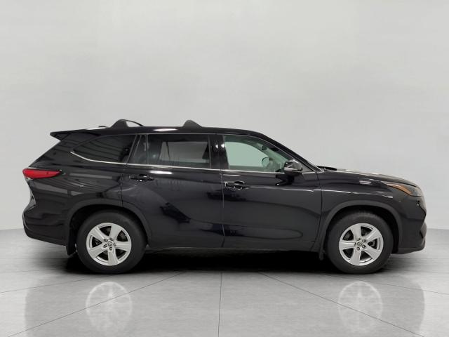 2022 Toyota Highlander Vehicle Photo in Appleton, WI 54913