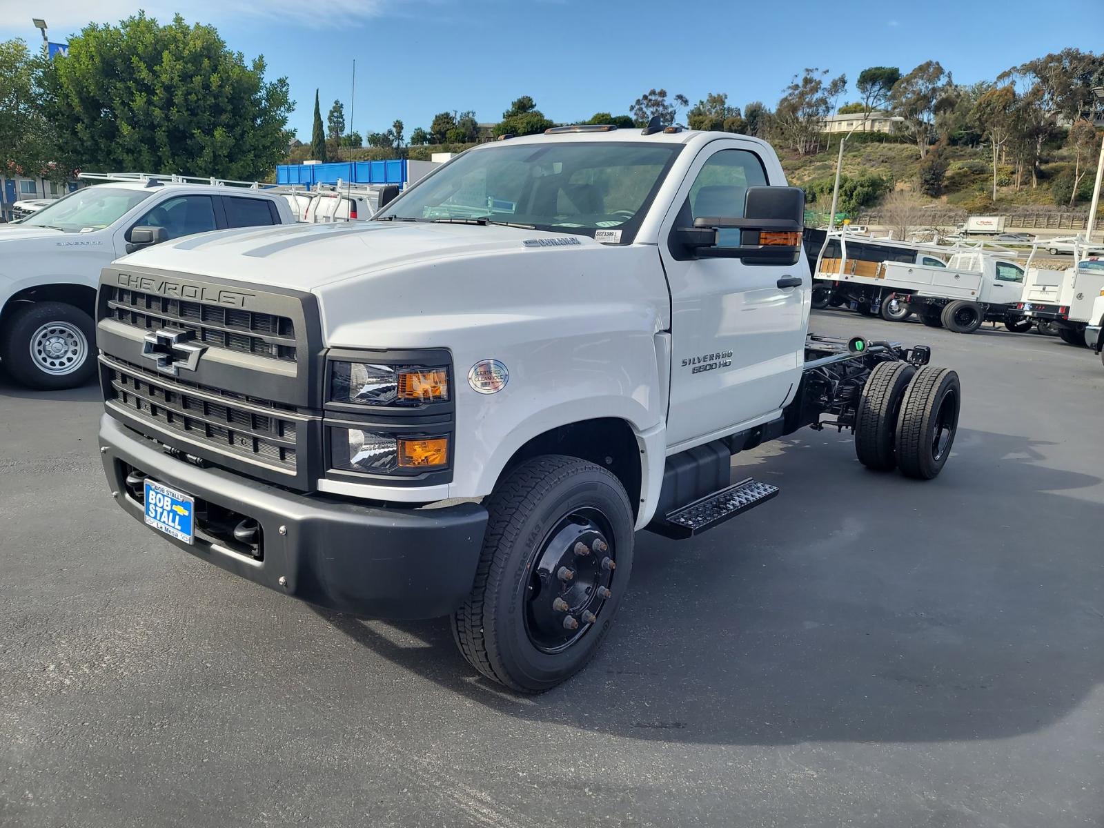 2022 Chevrolet Silverado Chassis Cab Vehicle Photo in LA MESA, CA 91942-8211