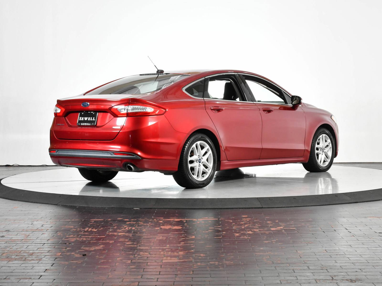 2014 Ford Fusion Vehicle Photo in DALLAS, TX 75235