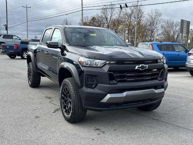 2024 Chevrolet Colorado Vehicle Photo in ALCOA, TN 37701-3235