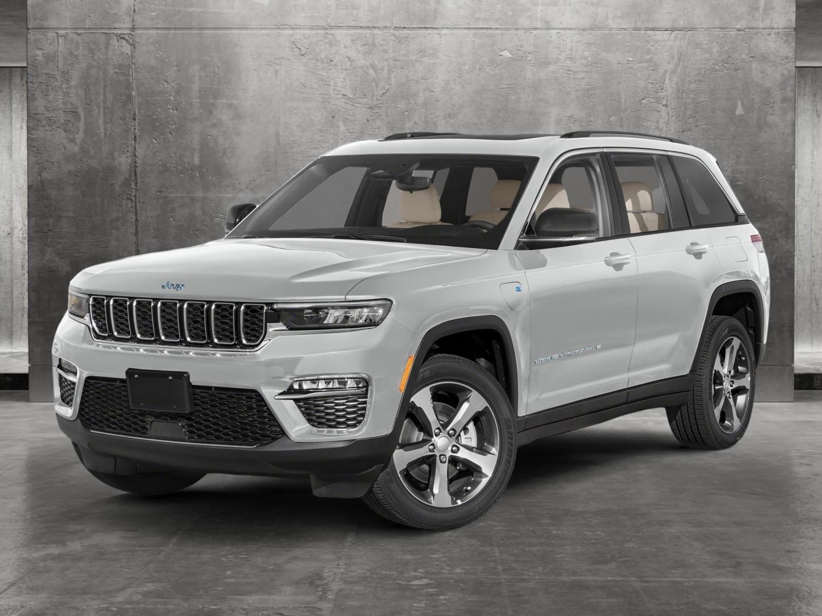 2024 Jeep Grand Cherokee 4xe Vehicle Photo in Delray Beach, FL 33444