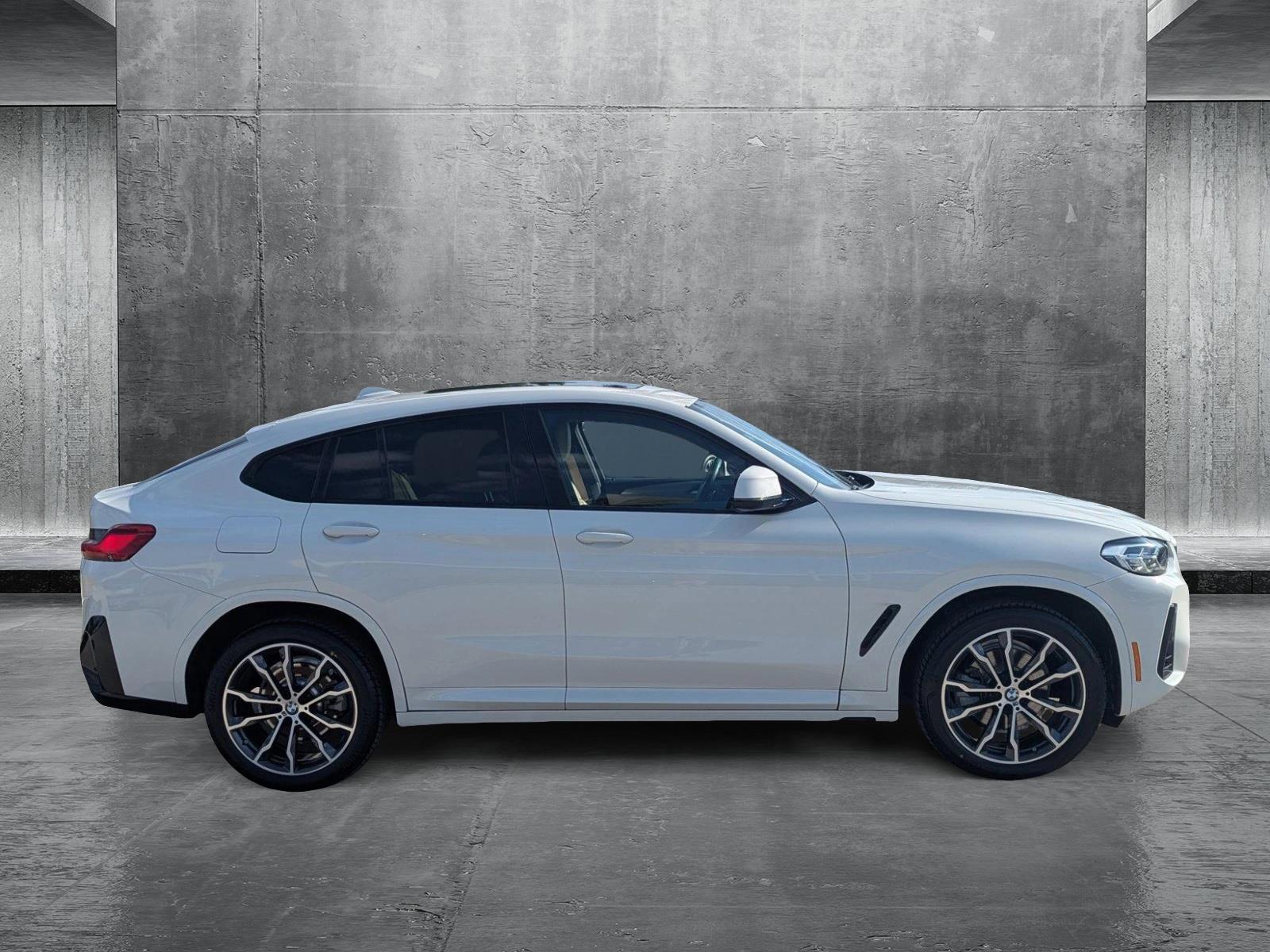 2022 BMW X4 xDrive30i Vehicle Photo in Delray Beach, FL 33444