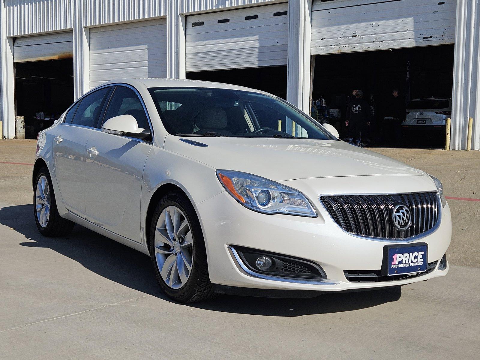 2015 Buick Regal Vehicle Photo in NORTH RICHLAND HILLS, TX 76180-7199