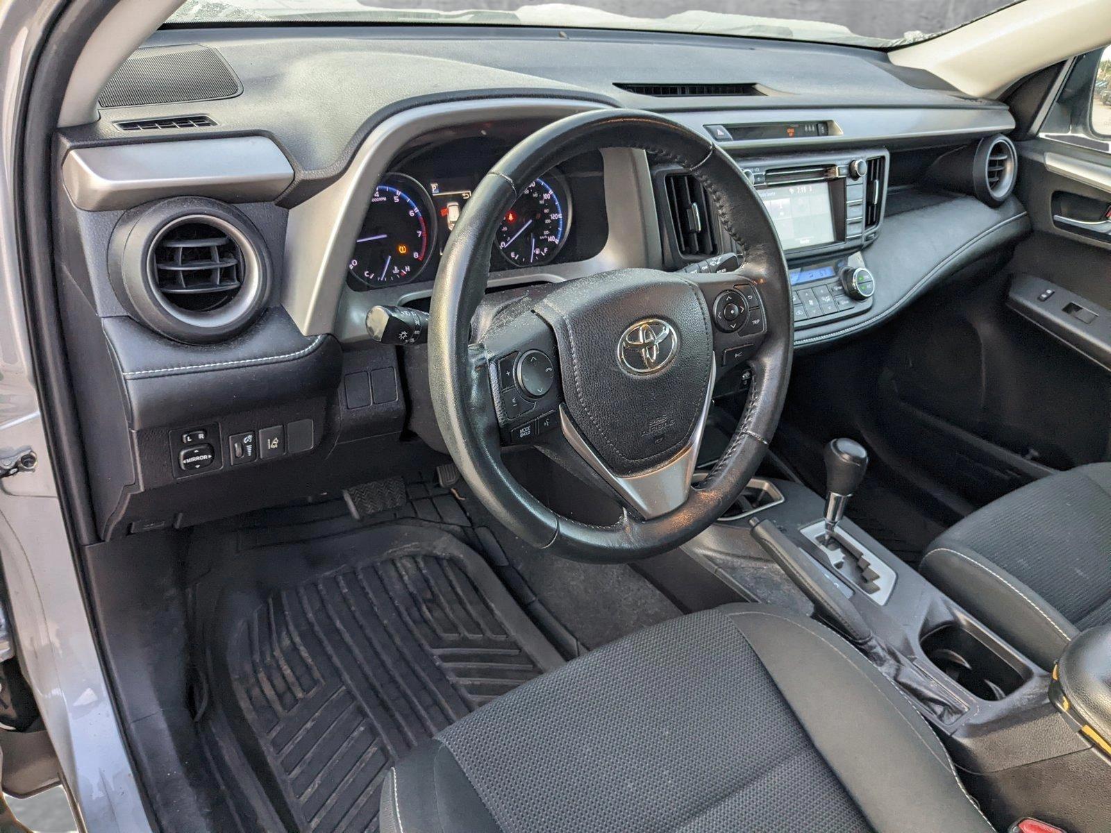 2018 Toyota RAV4 Vehicle Photo in Davie, FL 33331