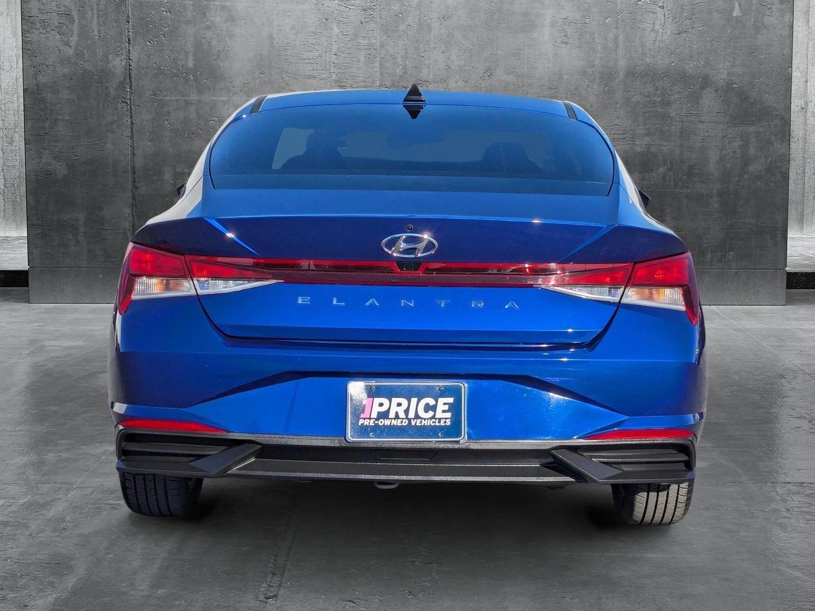 2022 Hyundai Elantra Vehicle Photo in VALENCIA, CA 91355-1705