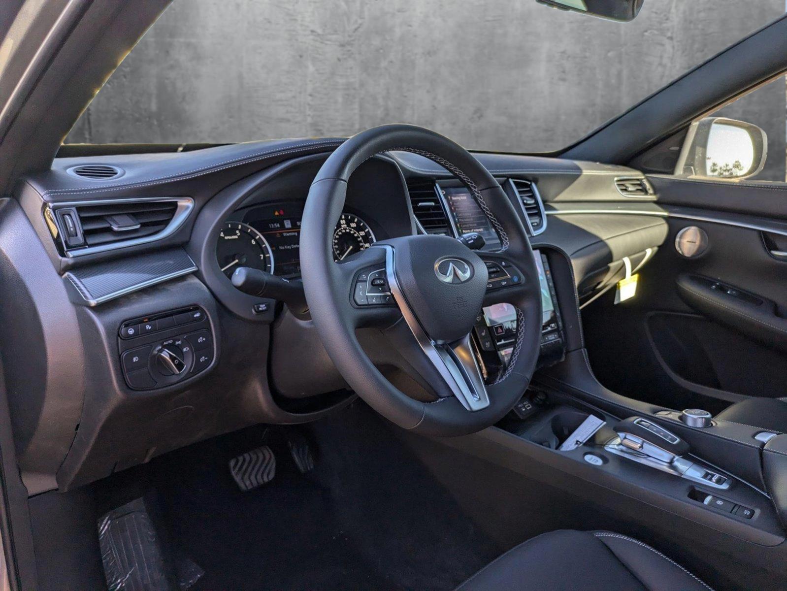 2025 INFINITI QX50 Vehicle Photo in Tustin, CA 92782