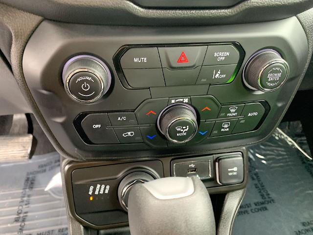 2021 Jeep Renegade Vehicle Photo in MOON TOWNSHIP, PA 15108-2571