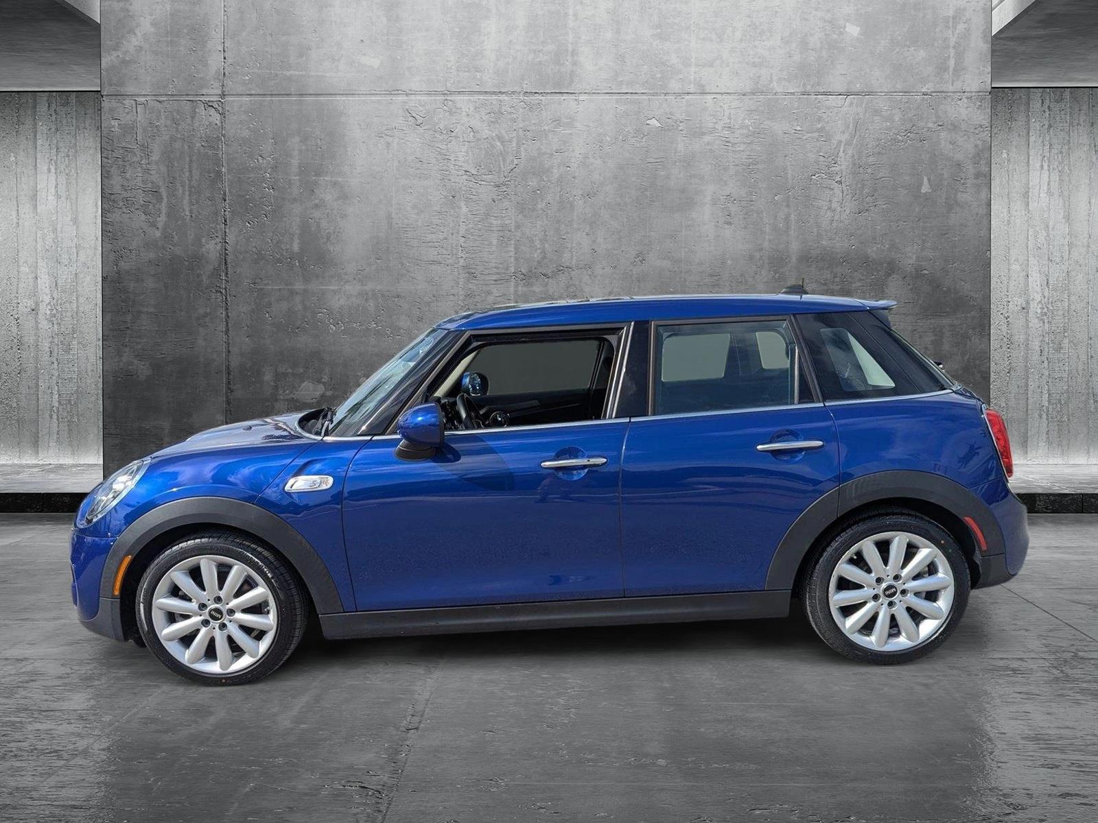 2019 MINI Cooper S Hardtop 4 Door Vehicle Photo in Delray Beach, FL 33444