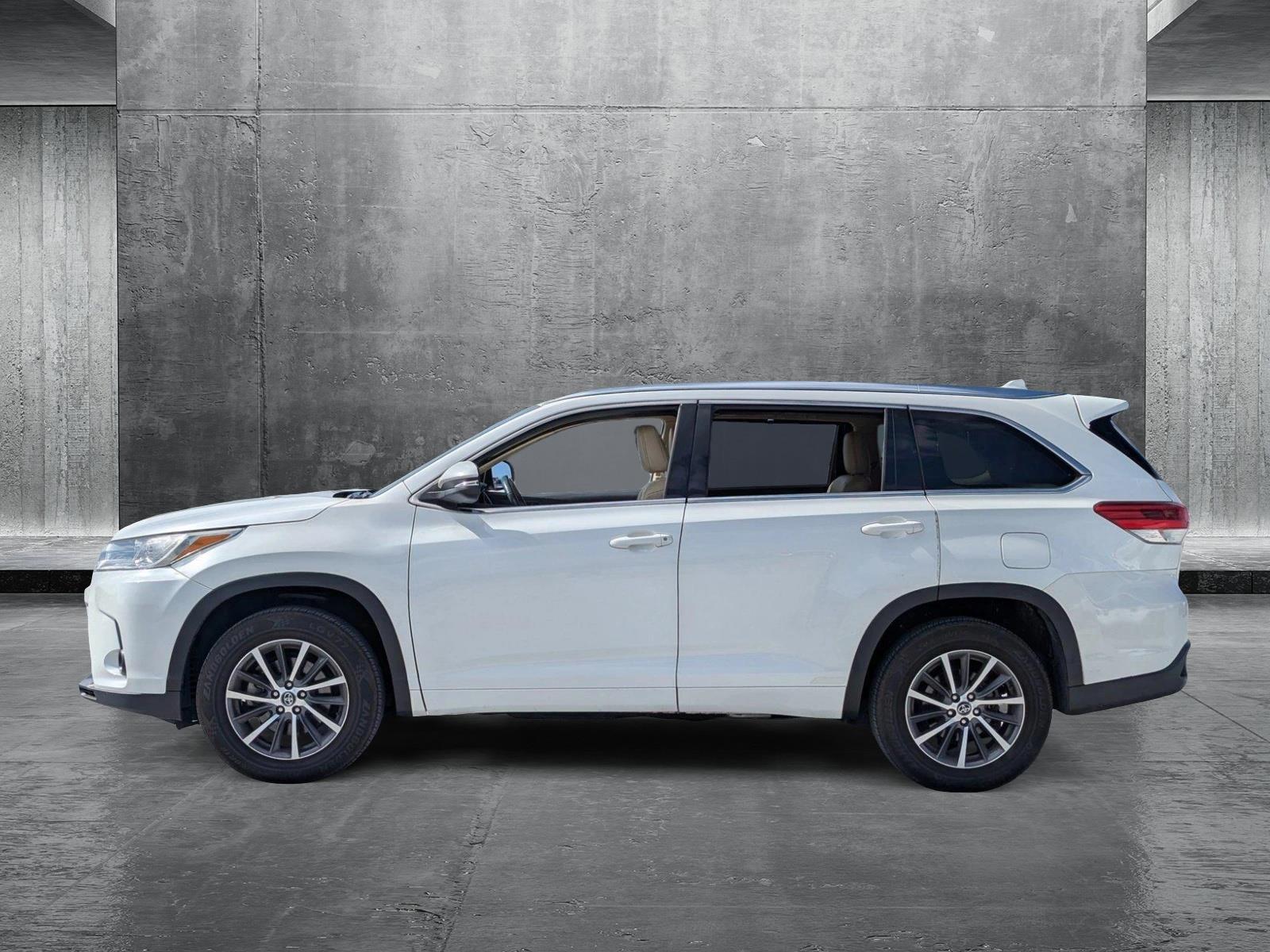 2018 Toyota Highlander Vehicle Photo in Ft. Myers, FL 33907