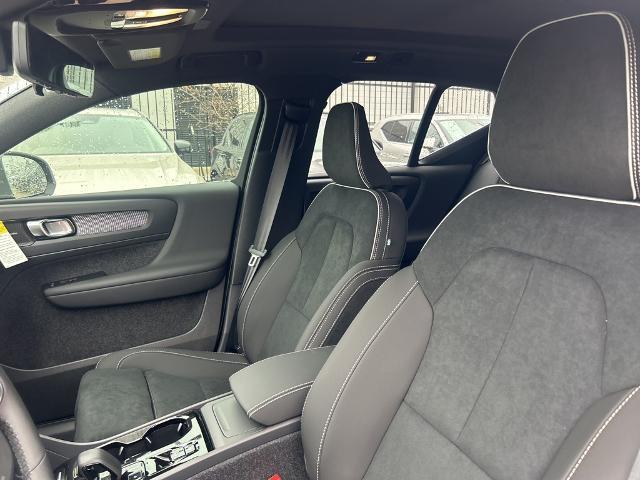 2025 Volvo XC40 Vehicle Photo in Grapevine, TX 76051