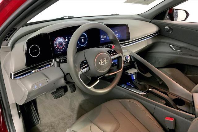 2024 Hyundai ELANTRA Vehicle Photo in Lees Summit, MO 64086