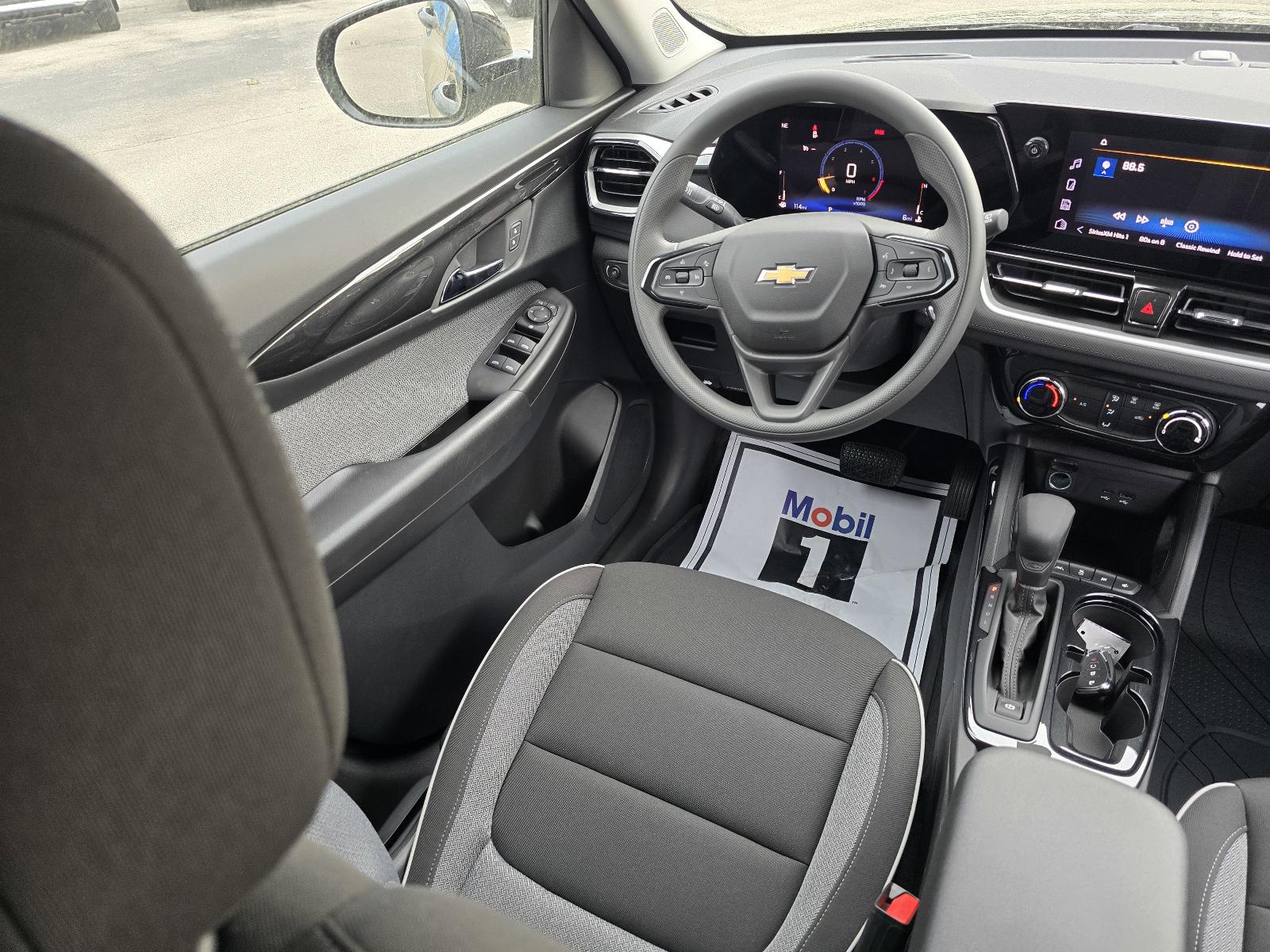 2025 Chevrolet Trailblazer Vehicle Photo in Rolla, MO 65401