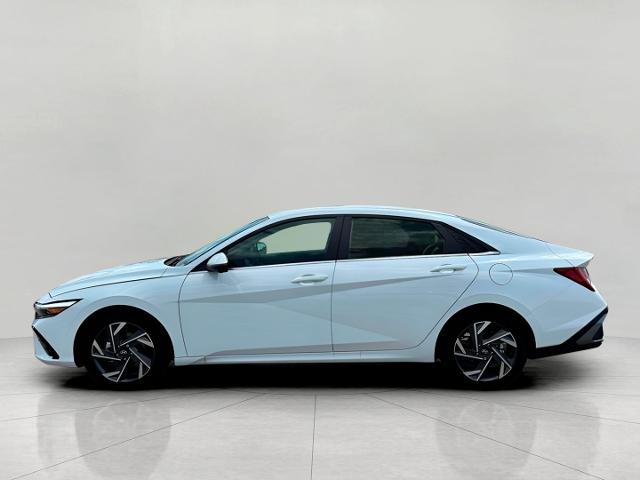 2025 Hyundai ELANTRA Vehicle Photo in Green Bay, WI 54304