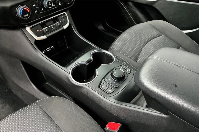 2023 GMC Terrain Vehicle Photo in Grapevine, TX 76051