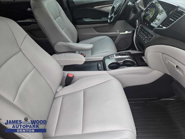 2021 Honda Pilot Vehicle Photo in DENTON, TX 76210-9321