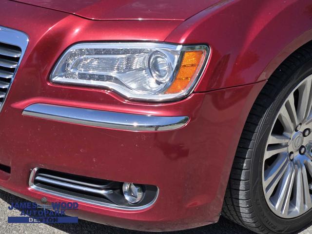2014 Chrysler 300 Vehicle Photo in DENTON, TX 76210-9321