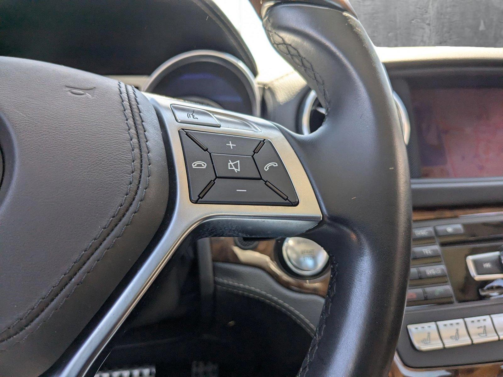 2013 Mercedes-Benz SL-Class Vehicle Photo in Tampa, FL 33614