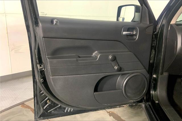 2013 Jeep Patriot Vehicle Photo in Lees Summit, MO 64086
