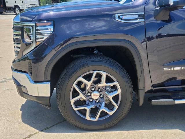 2024 GMC Sierra 1500 Vehicle Photo in DENTON, TX 76210-9321
