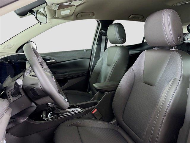 2026 Buick Encore GX Vehicle Photo in PUYALLUP, WA 98371-4149