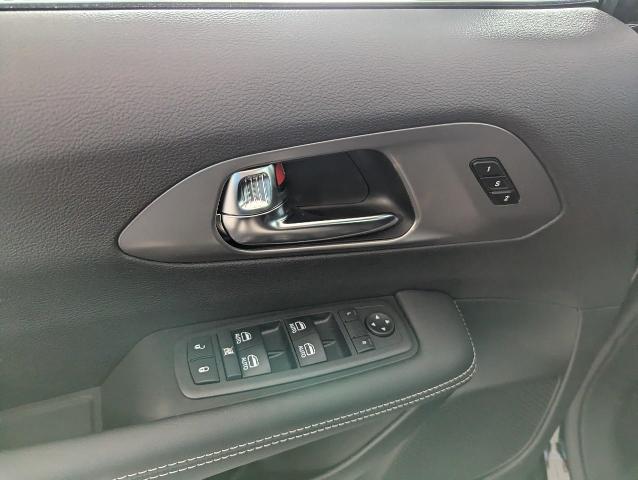 2025 Chrysler Pacifica Vehicle Photo in Oshkosh, WI 54901