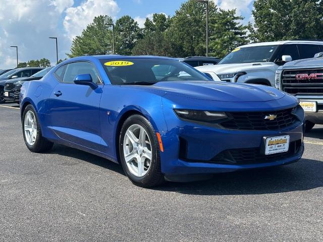 2019 Chevrolet Camaro Vehicle Photo in COLUMBIA, MO 65203-3903