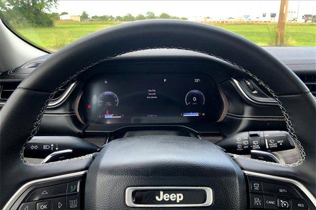 2023 Jeep Grand Cherokee L Vehicle Photo in TOPEKA, KS 66609-0000