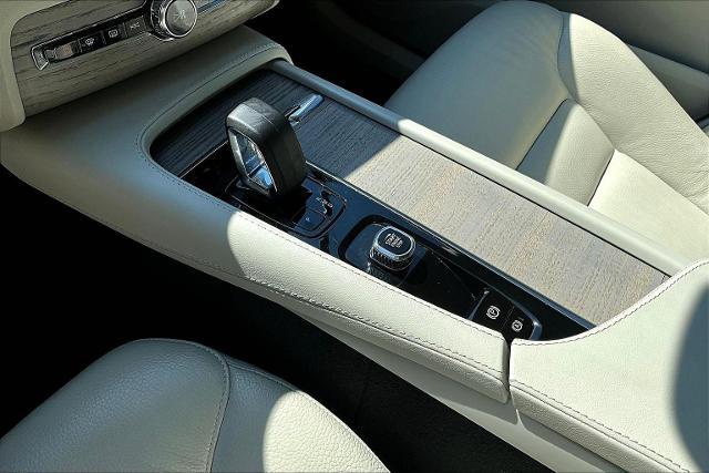 2024 Volvo XC90 Recharge Plug-In Hybrid Vehicle Photo in Houston, TX 77007