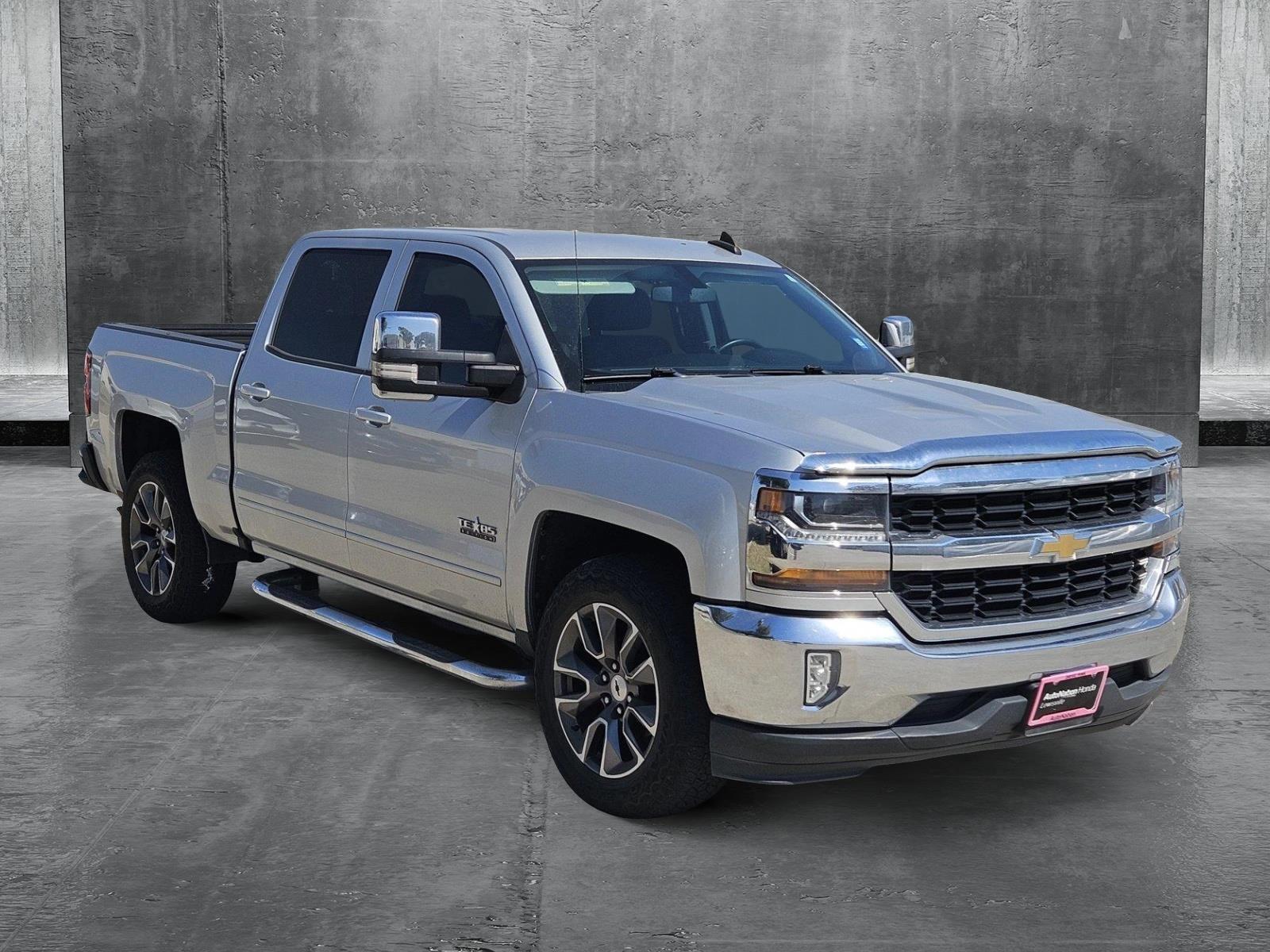 2017 Chevrolet Silverado 1500 Vehicle Photo in NORTH RICHLAND HILLS, TX 76180-7199