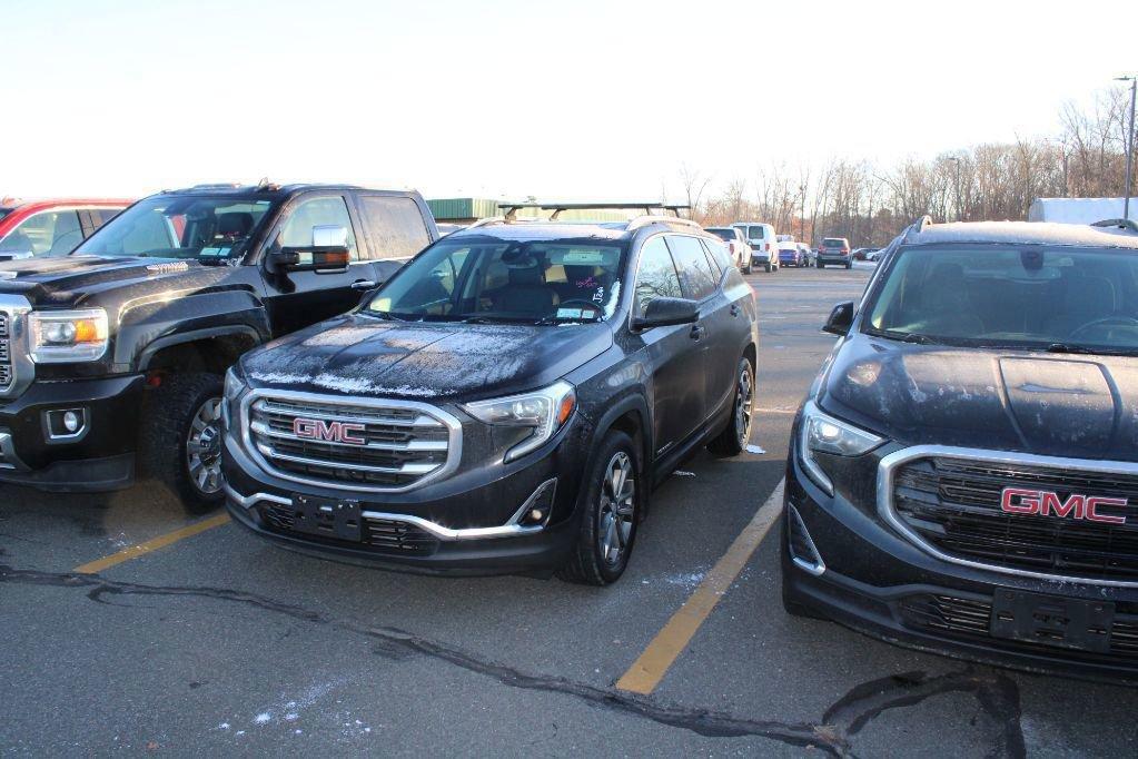 2020 GMC Terrain Vehicle Photo in Cedar Rapids, IA 52402