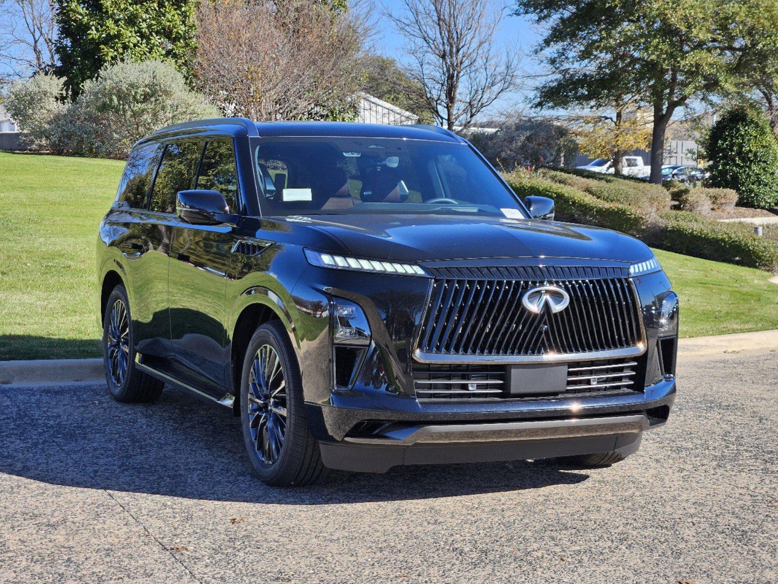 2025 INFINITI QX80 Vehicle Photo in Fort Worth, TX 76132