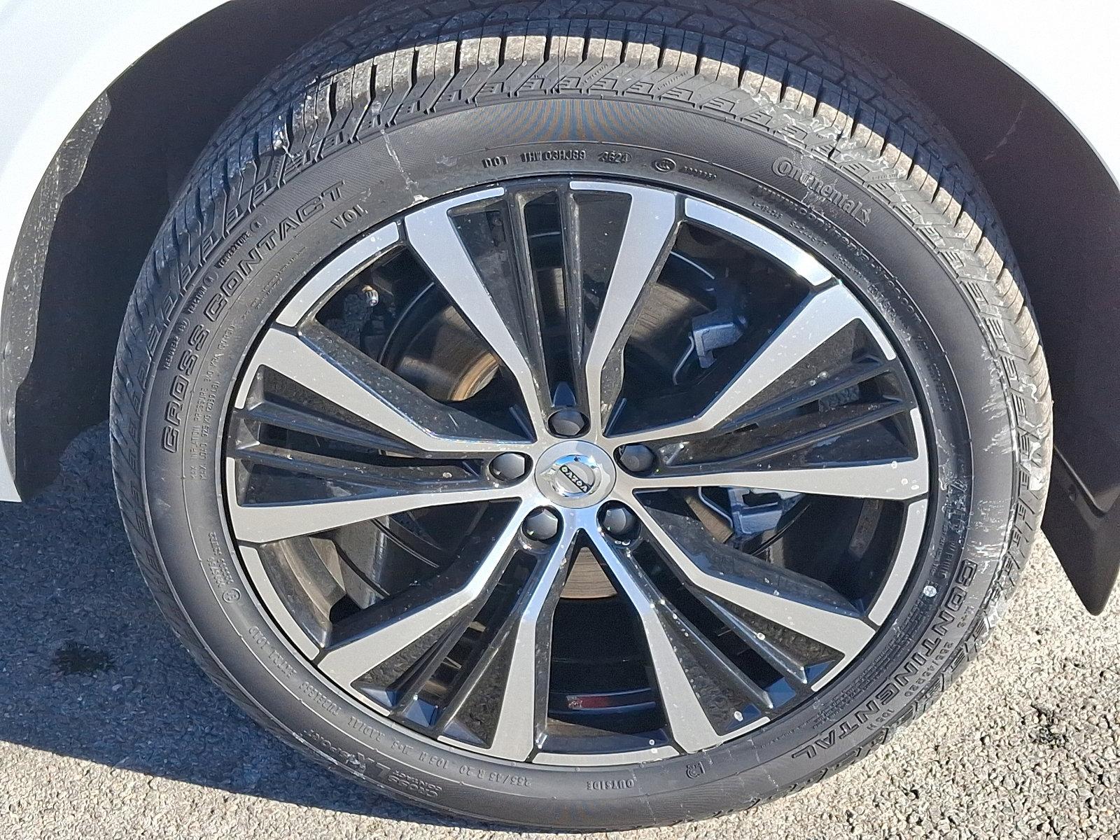 2025 Volvo XC60 Vehicle Photo in Trevose, PA 19053