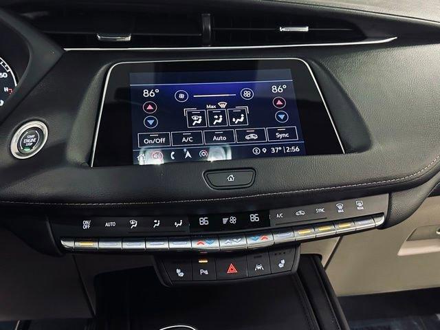 2022 Cadillac XT4 Vehicle Photo in MEDINA, OH 44256-9631