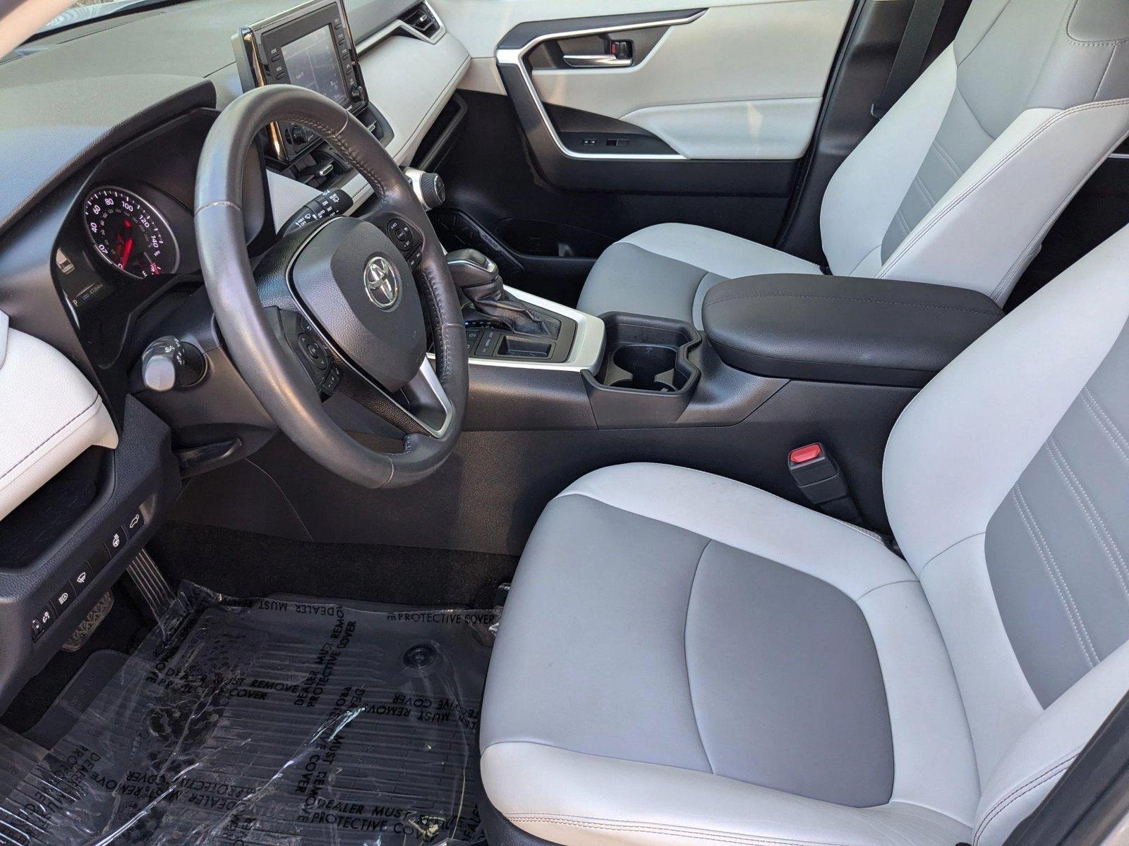 2020 Toyota RAV4 Vehicle Photo in Tampa, FL 33614