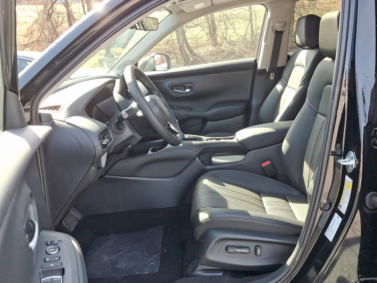 2025 Honda HR-V Vehicle Photo in Harrisburg, PA 17111