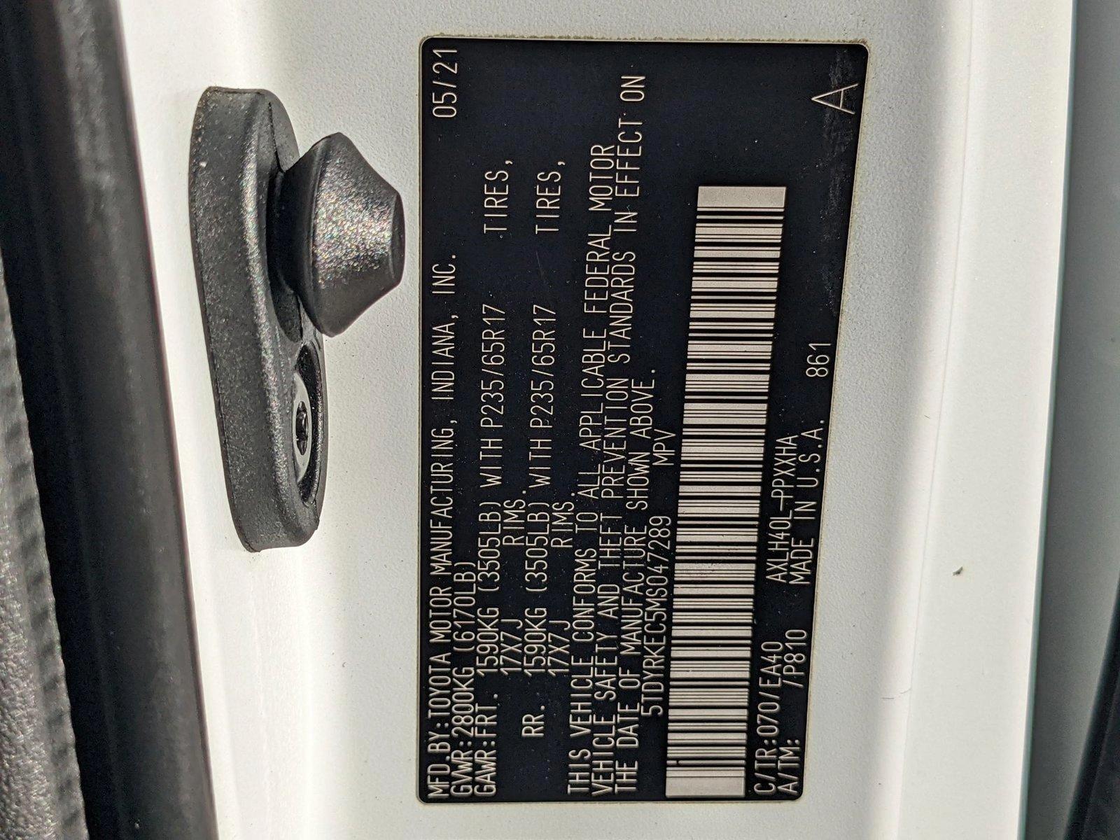 2021 Toyota Sienna Vehicle Photo in Davie, FL 33331