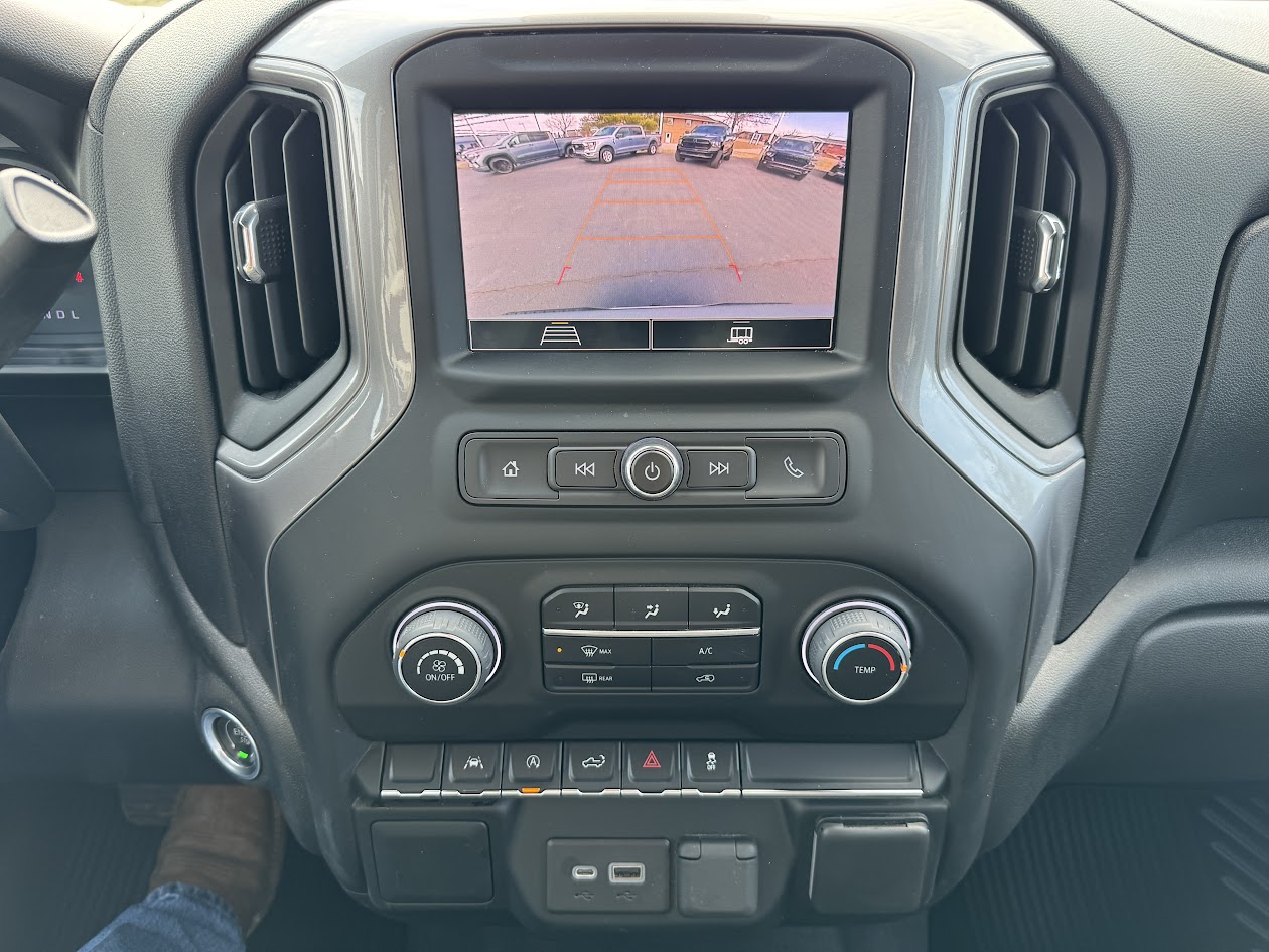 2022 Chevrolet Silverado 1500 Vehicle Photo in BOONVILLE, IN 47601-9633