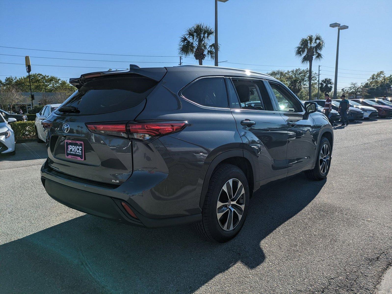 2022 Toyota Highlander Vehicle Photo in Winter Park, FL 32792