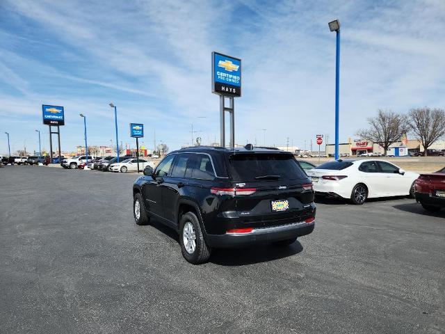 2024 Jeep Grand Cherokee Vehicle Photo in HAYS, KS 67601-1994