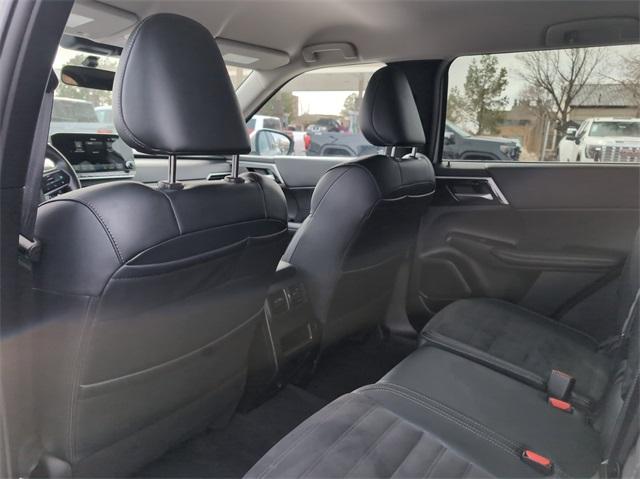 2024 Mitsubishi Outlander Vehicle Photo in AURORA, CO 80012-4011