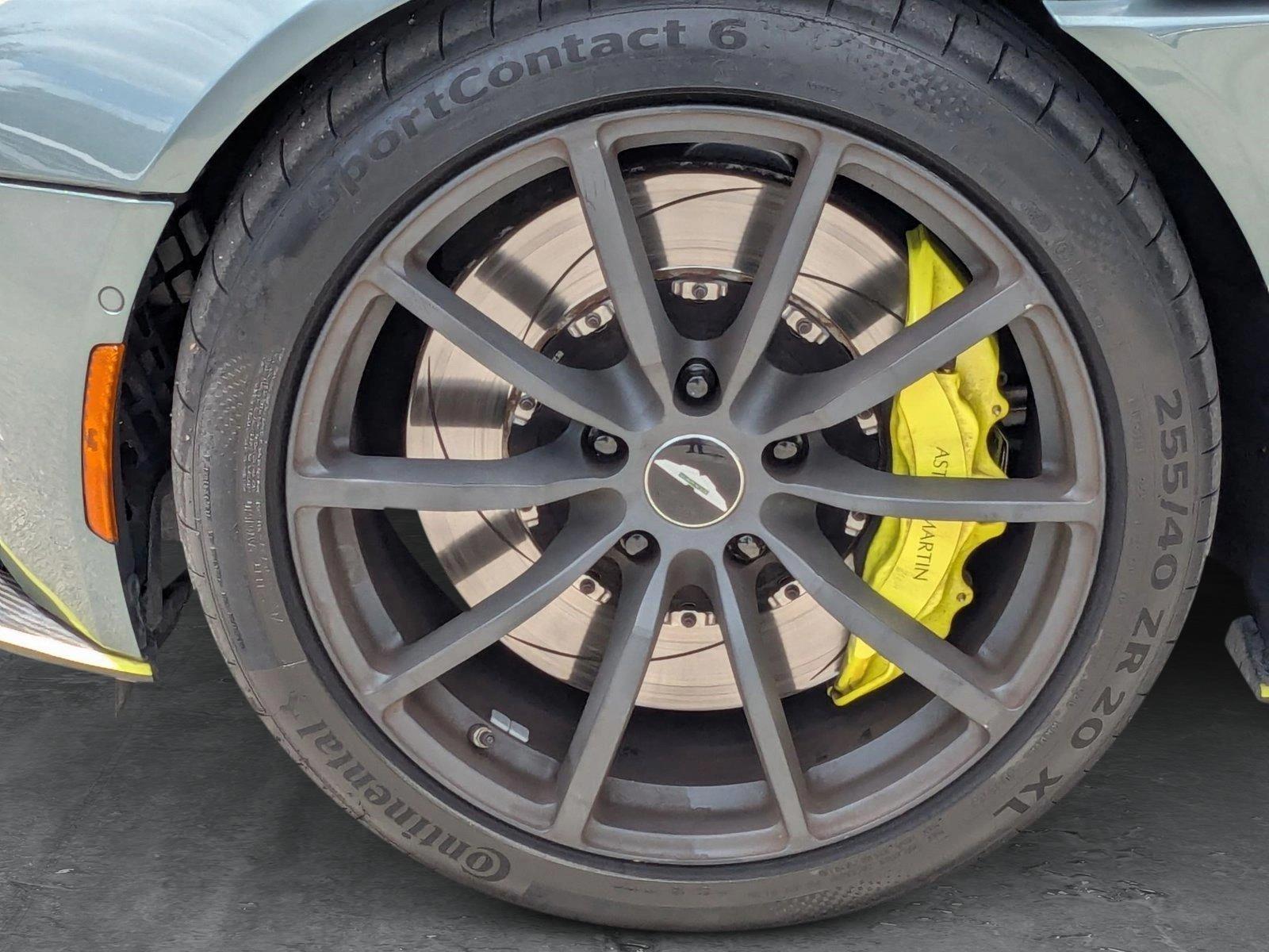 2019 Aston Martin DB11 Vehicle Photo in Miami, FL 33169