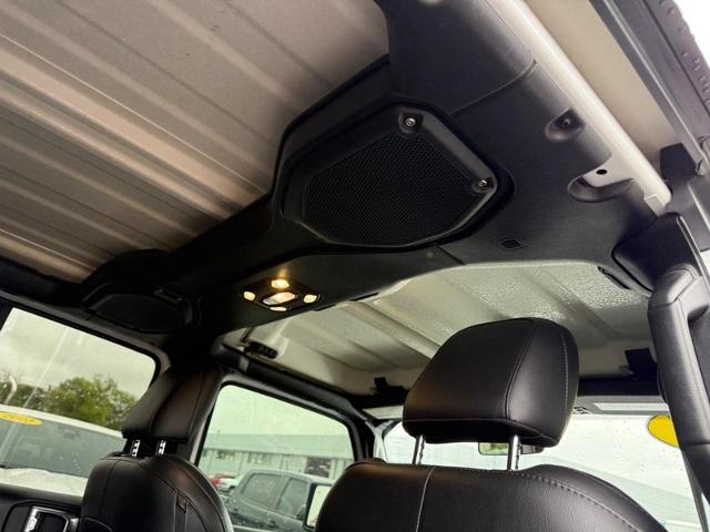 2021 Jeep Gladiator Vehicle Photo in COLUMBIA, MO 65203-3903