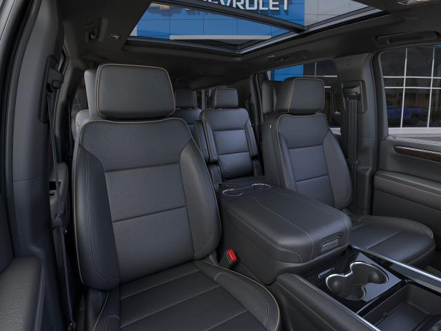 2025 Chevrolet Suburban Vehicle Photo in POST FALLS, ID 83854-5365