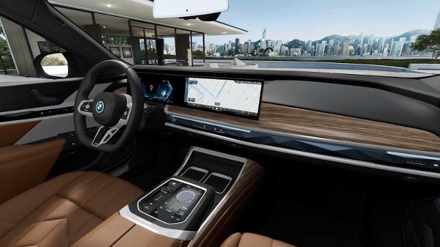 2025 BMW 750e xDrive Vehicle Photo in GRAPEVINE, TX 76051