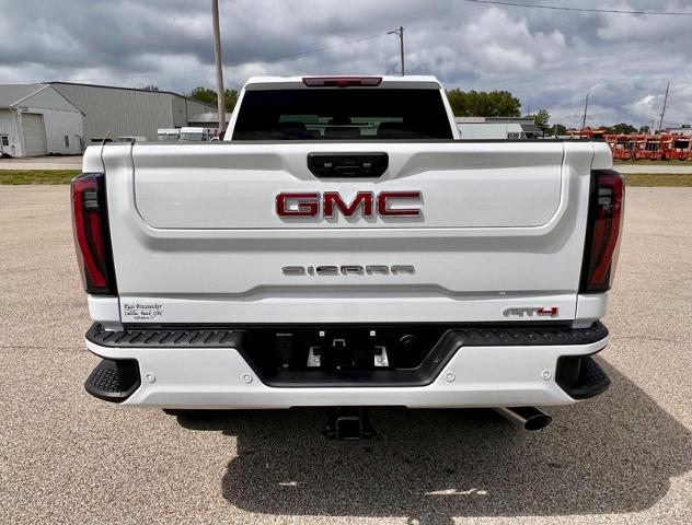 2025 GMC Sierra 2500 HD Vehicle Photo in EFFINGHAM, IL 62401-2832