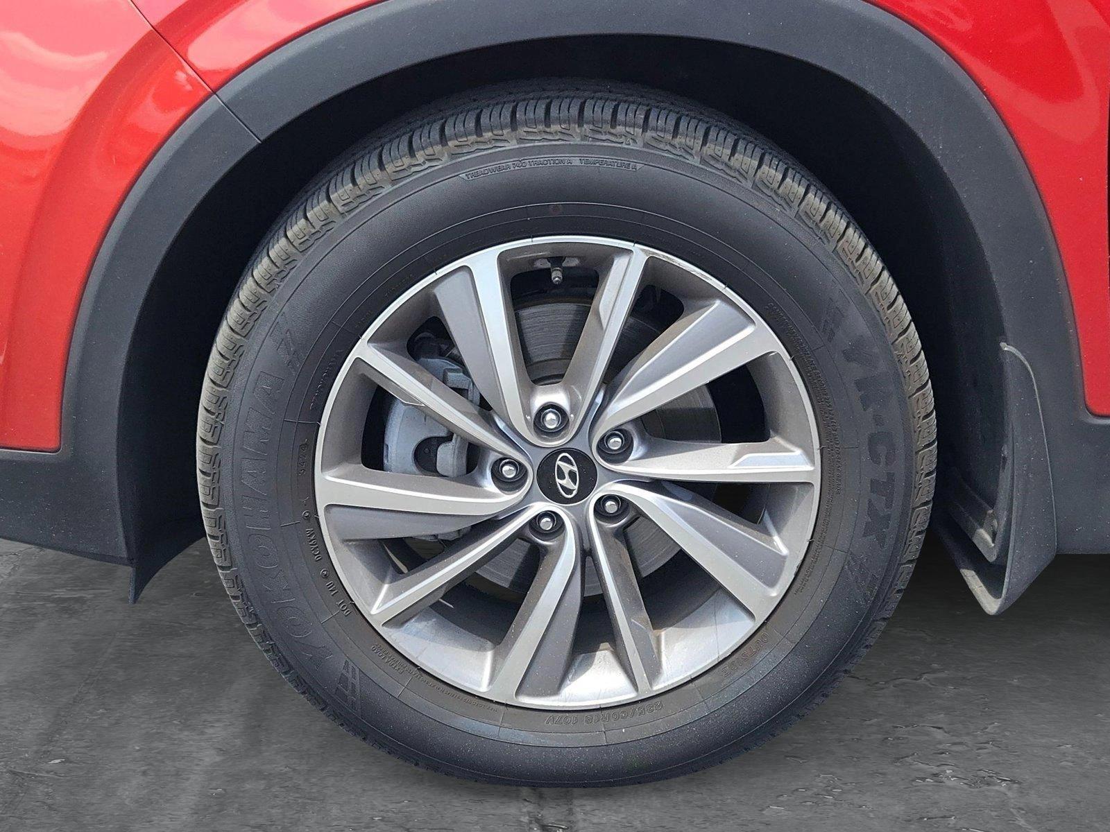 2020 Hyundai Santa Fe Vehicle Photo in GILBERT, AZ 85297-0446