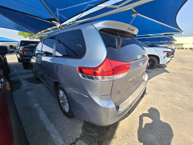 2011 Toyota Sienna Vehicle Photo in DENTON, TX 76210-9321
