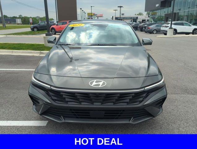 2024 Hyundai ELANTRA Vehicle Photo in Merrillville, IN 46410